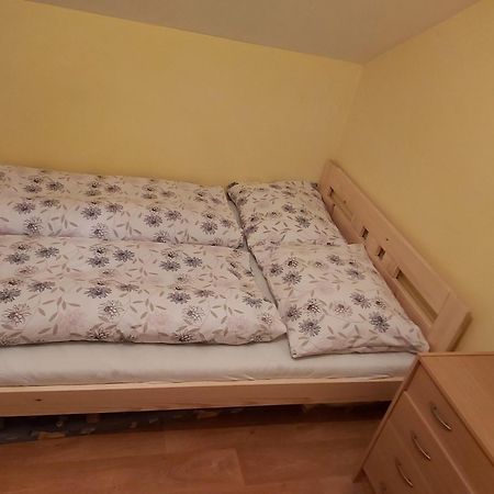 Chata Adrian Slovak Paradise Spisske Tomasovce Bilik gambar